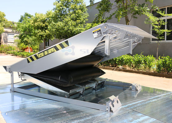 Airbag Keamanan Luar Dock Leveler Untuk Angkat Berat Low Maintenance