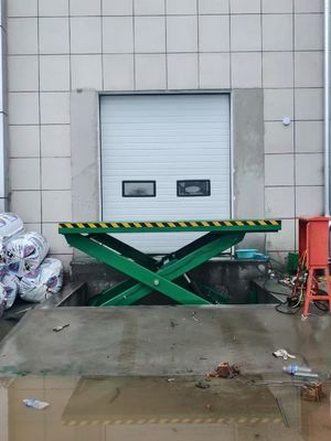 Tabel Kerja Lift Gunting tahan lama Dalam Industri Komersial Dan Logistik