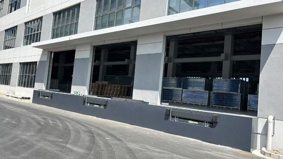 Telescopic Dock Leveler Berkinerja Tinggi Untuk Posisi Bibir yang Tepat Dan Pusat Logistik Lanjutan