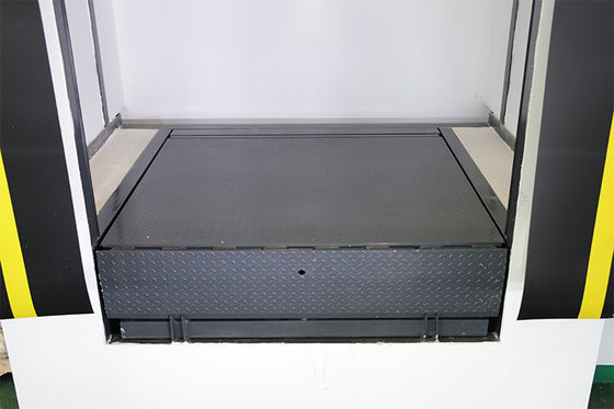 Heavy Duty Hydraulic Dock Leveler Truk Listrik Platform Lift Pemuatan Tetap