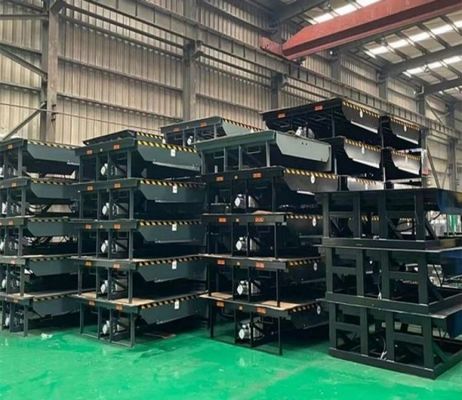 Smart Aman Tinggi Volume Hydraulic Loading Dock Levelers 50HZ 750w